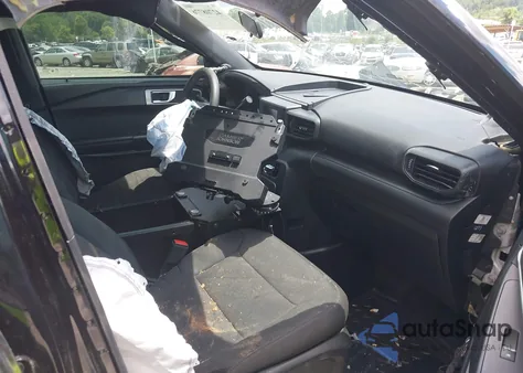 2021 Ford Police Interceptor z USA, uszkodzony, nr VIN 1FM5K8AC3MGC02007